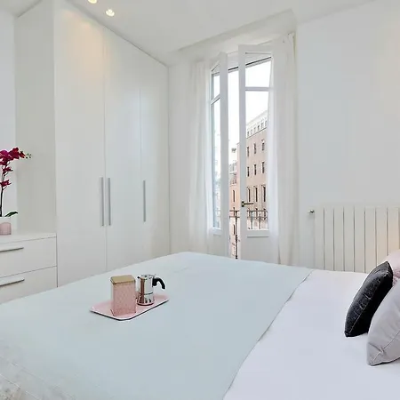 Apartment Joivy Mazzini Brera Milan