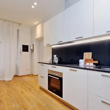 Joivy Mazzini Brera Milano