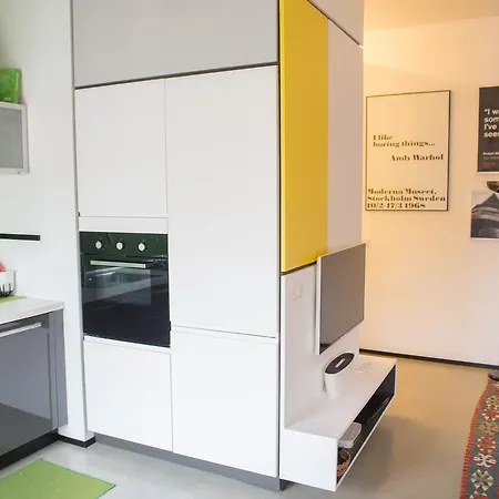 Lorenteggio Business Appartement *