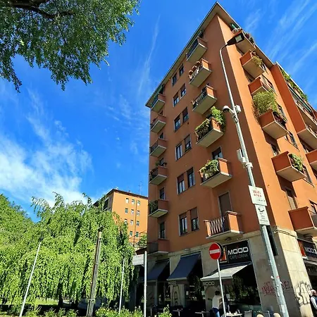 Joivy Fabulous 1-bedroom Flat With Terrace Next To Park Apartmán Milán