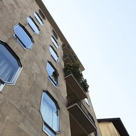 Heart Duomo Sanbarnaba Apartament Mediolan