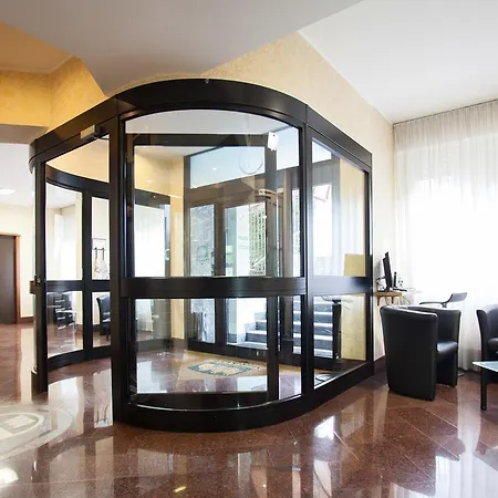 Desenzano 3*