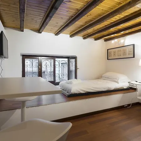 Apartment Cadorna Center Studio-by Flatscollection