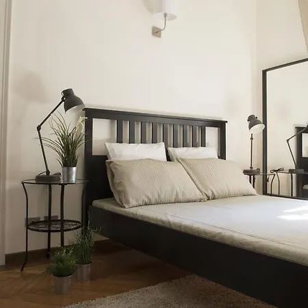 Apartment Federico Roomy Milan