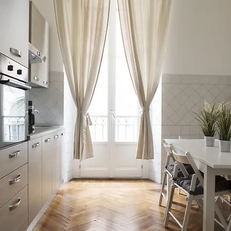 Federico Roomy Milan