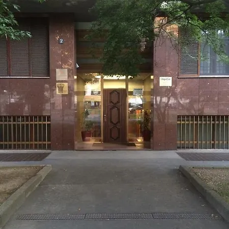 Bocconi Rentclass Lucia Apartamento Milão