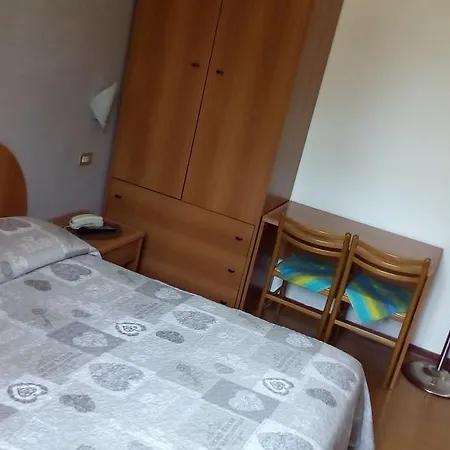 Hotell Tirreno *