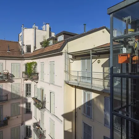 Apartment Cadorna Center Studio-by Flatscollection *