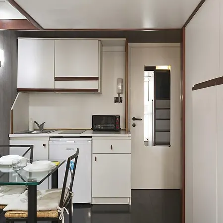 Apartment Easy