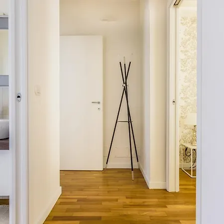 Apartment Casa Rebecca In Arco Della Pace Milan