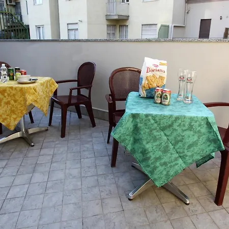 Lux Durante Otel Milano