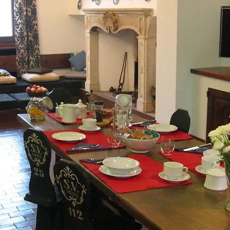 Casa Calicantus Bed & Breakfast