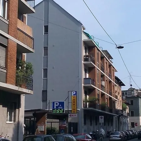 Apartman Nice Melzo Milánó