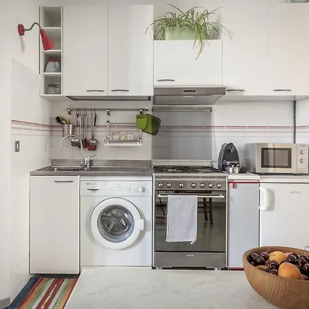 דירה Typical Milanese Flat מילאנו