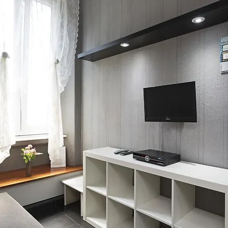 Easy Apartment *