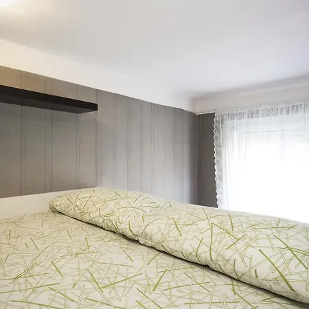 Easy Apartment
