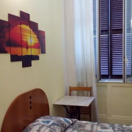 Tirreno Szálloda Milánó