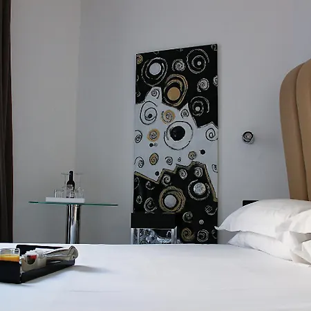 Hotel Lhp Napoleon 4*