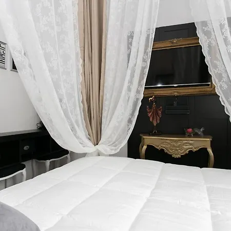 Dei Mercanti Апарт-отель 4*