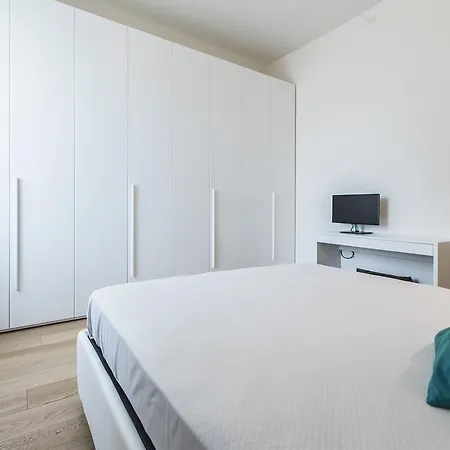 Апартаменты Porta Romana Modern Flat *