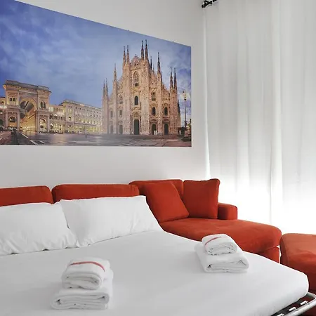 Modern Inner City Apartment *