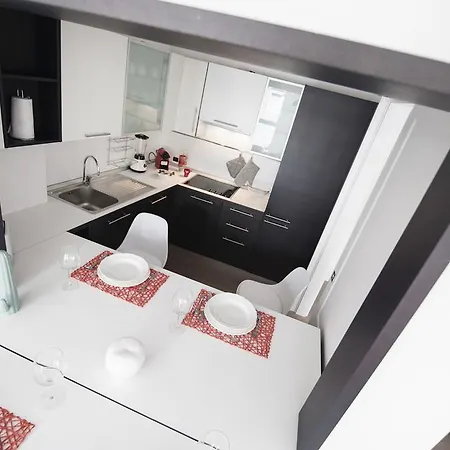 Modern Inner City Apartment Mailand
