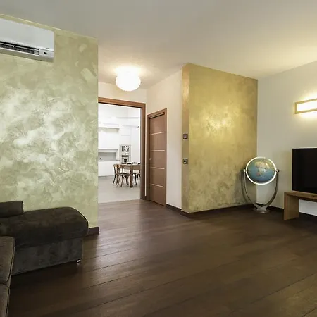 Navigli - Rentclass Corsaro Apartment Mailand