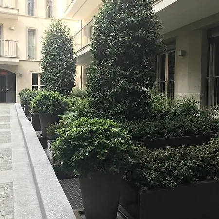 Number House - Number 19 Milan
