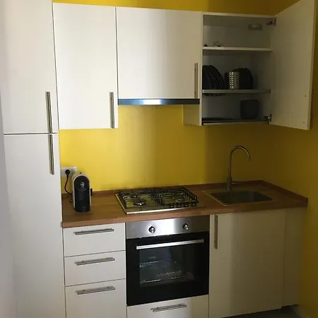 Apartment Fashion District