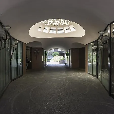 Corso Italia - Rentclass Isabeau