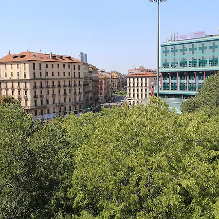 לינה וארוחת בוקר Bonaparte 2*