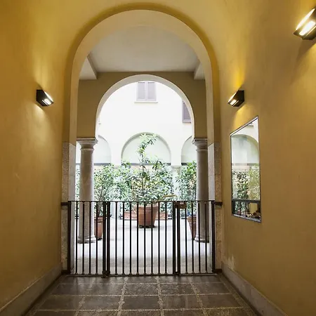 Διαμέρισμα Mansard Very Close To Duomo