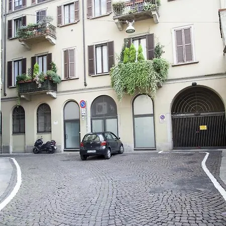 Mansard Very Close To Duomo * Μιλάνο