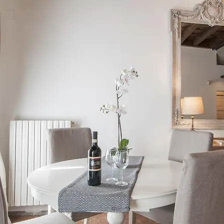 Mila Magenta * Milán