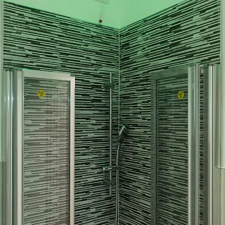 4rooms *