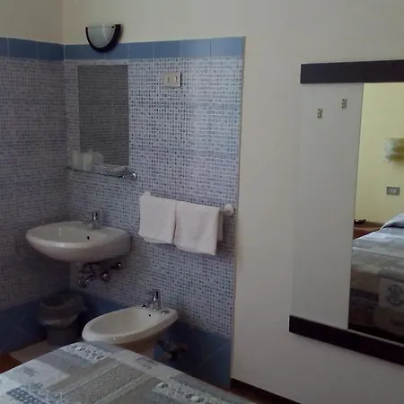 Hotell Tirreno Milano