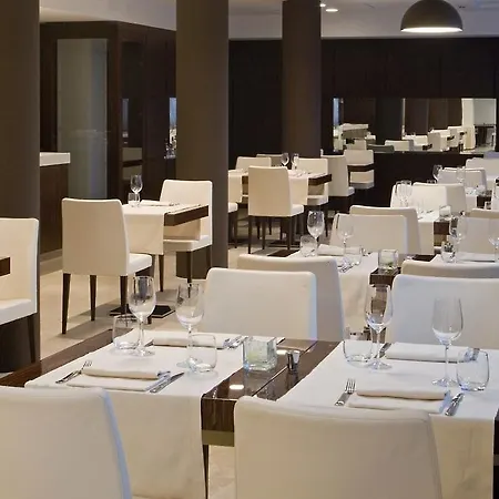 Crowne Plaza By Ihg Hotel
