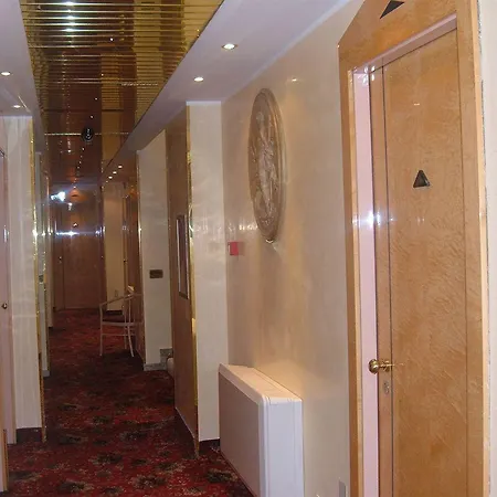 Roma Hotel Milano
