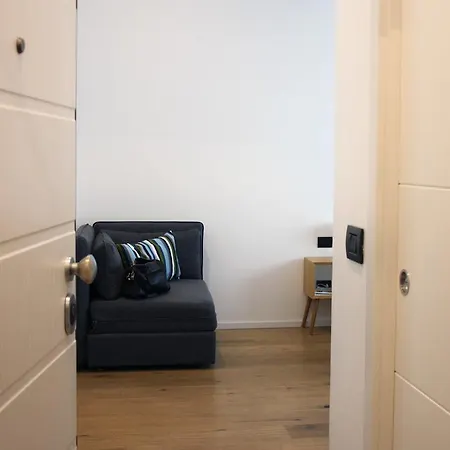 Appartement Navigli - Via Tortona Milaan