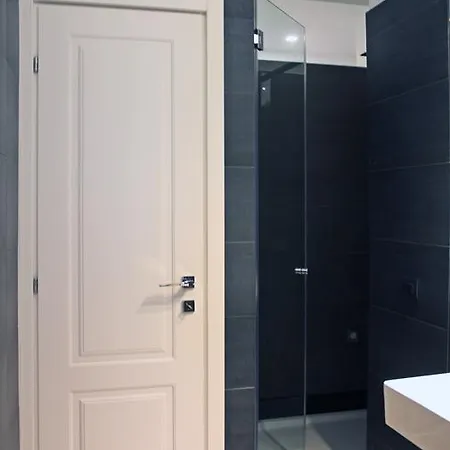 Appartement Navigli - Via Tortona Milaan