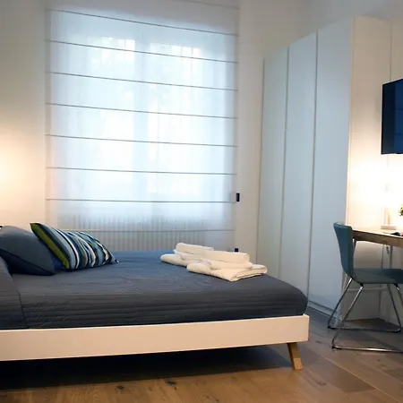 Appartement Navigli - Via Tortona Milaan