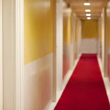 Ih Puccini Hotel 4*