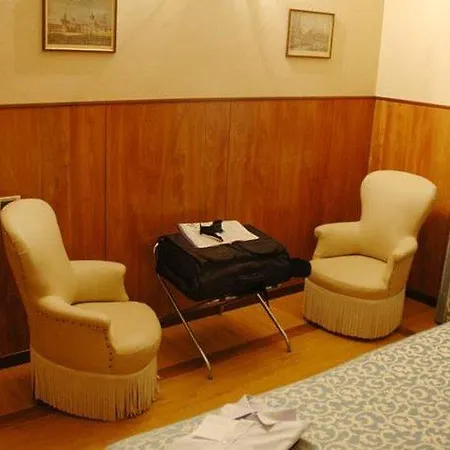 Admiral Hotel 4*
