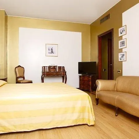 Admiral Hotel 4*