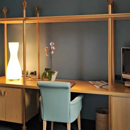 Hotel Spadari Al Duomo 4*