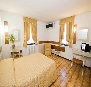 Hotel Piccolo Milan