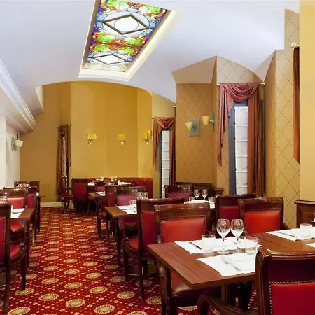 福鹏喜来登米兰中心酒店 4*