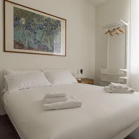 Italianway Easy - Sebastiano Veniero 27 A - Trilocale * Milan