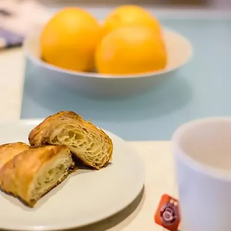 Joivy Stylish 1-bedroom Flat