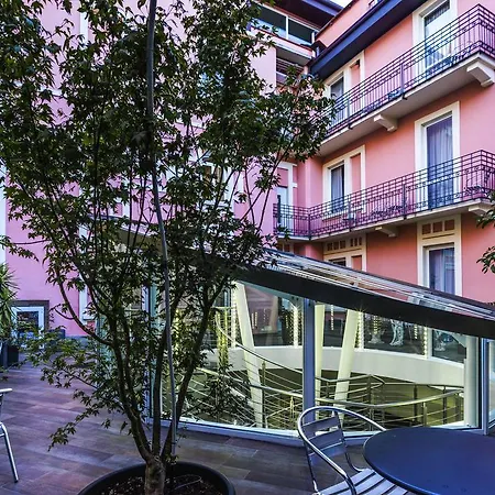 Ibis Styles Centro Milão